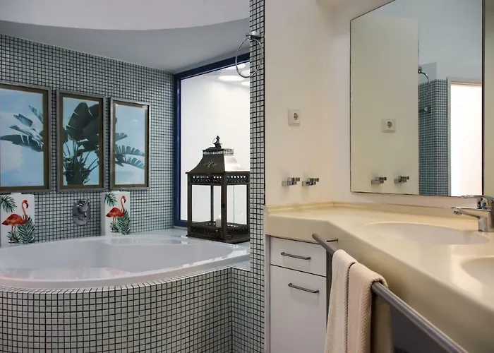 Premium Isabel 1 Villa